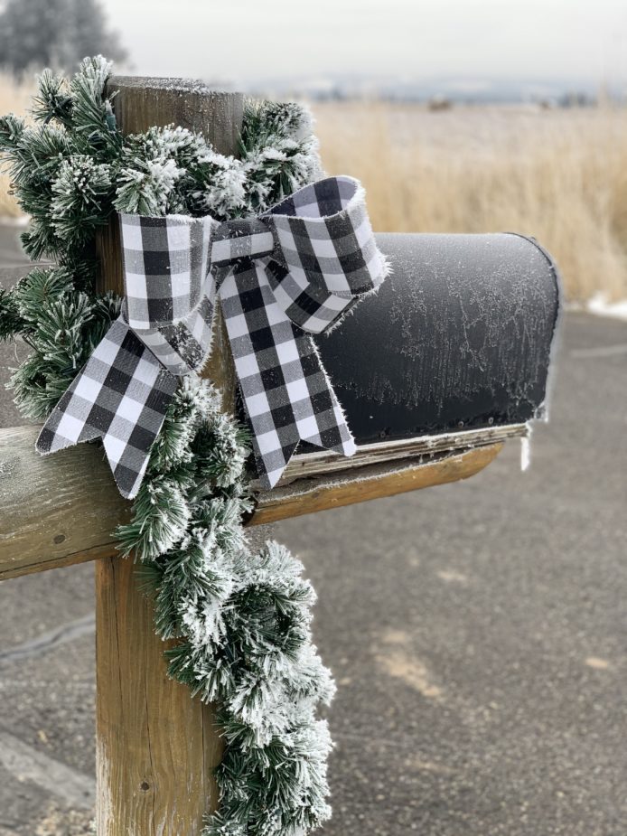 mailbox, buffalo plaid, Christmas
